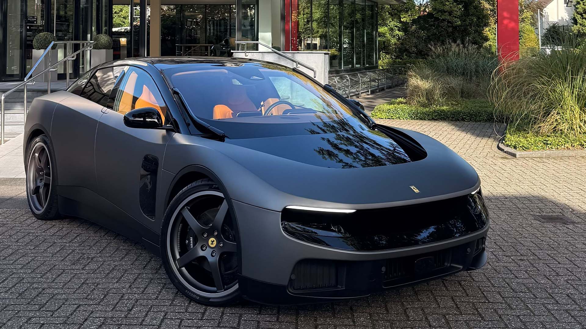 Ferrari Luce Kroymans